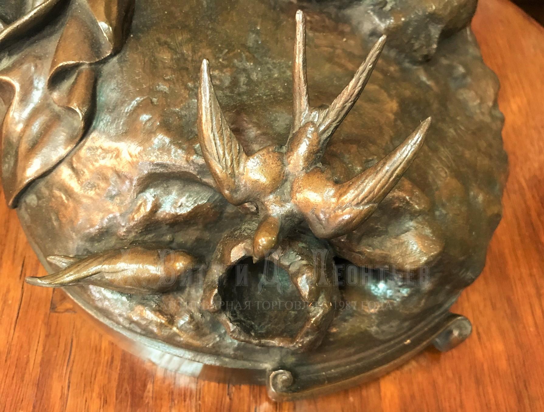  Антикварная бронзовая скульптура Аллилуйа любви Амур и ласточки строят гнездо Destreez
