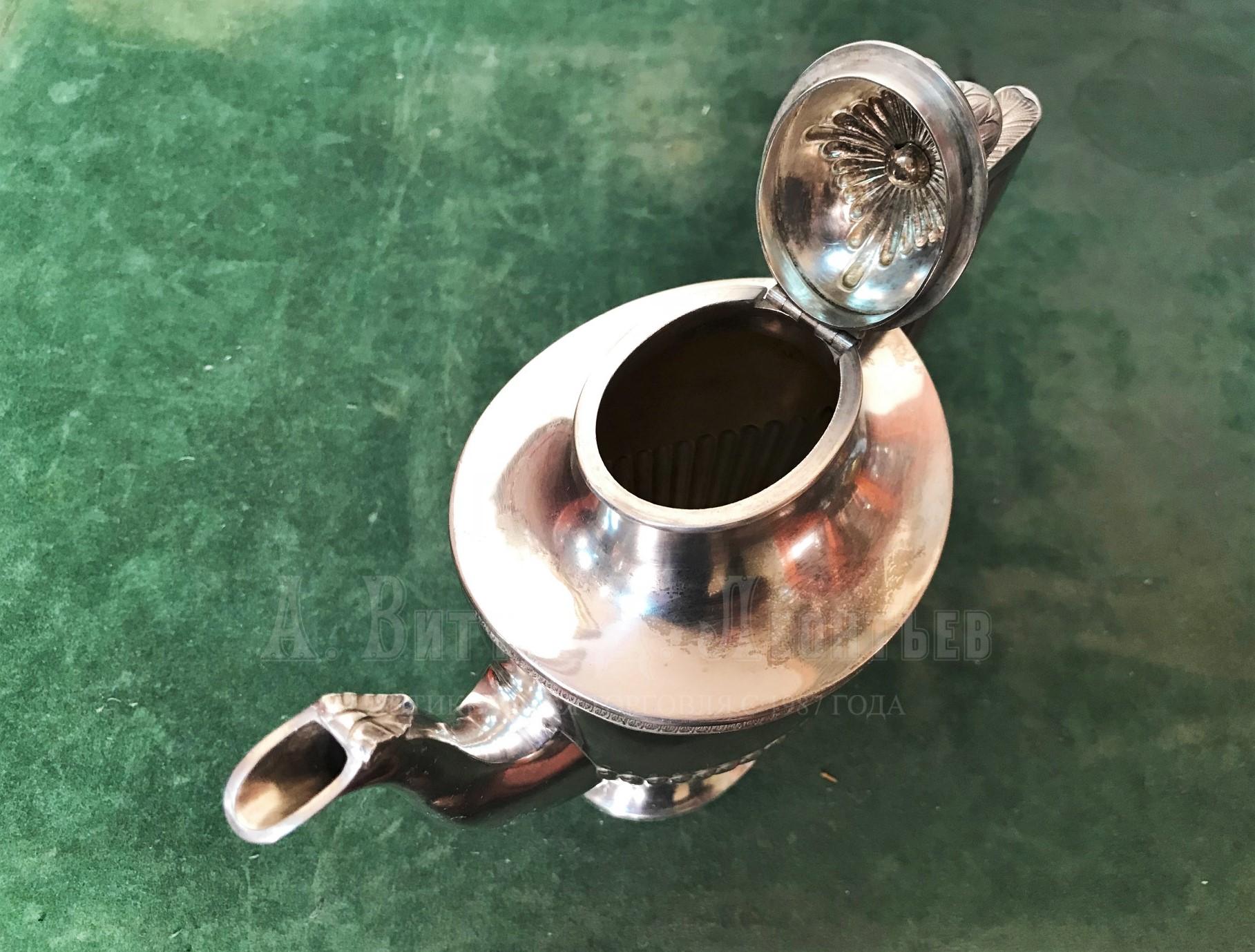 Русский антикварный серебряный чайник 84 пробы классицизм