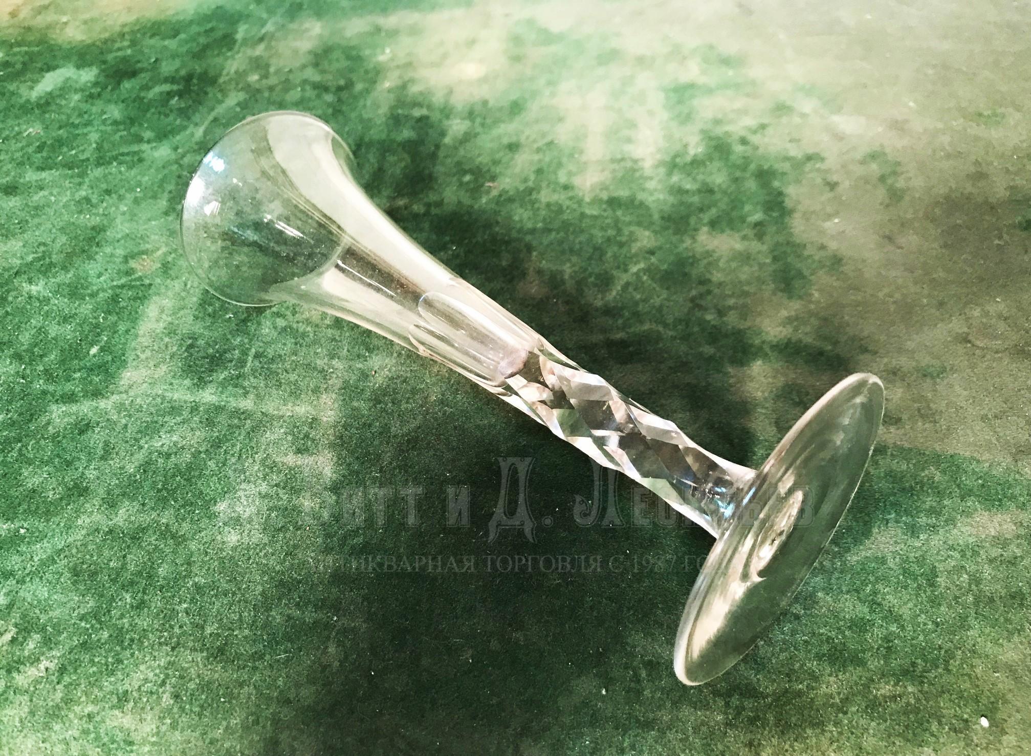 Комплект из 6 антикварных стеклянных бокалов флейт для шампанского русское стекло