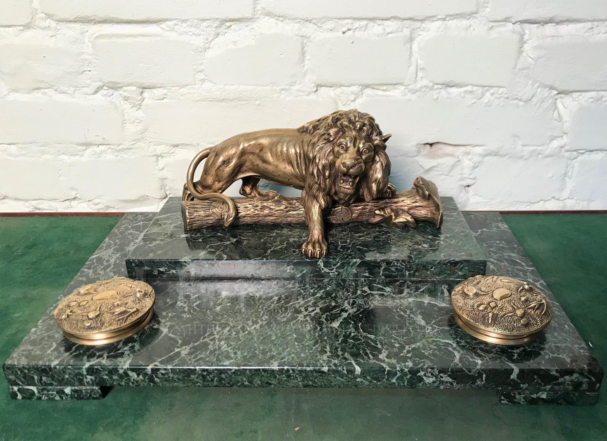 Письменный чернильный настольный прибор бронзовый лев на мраморе 