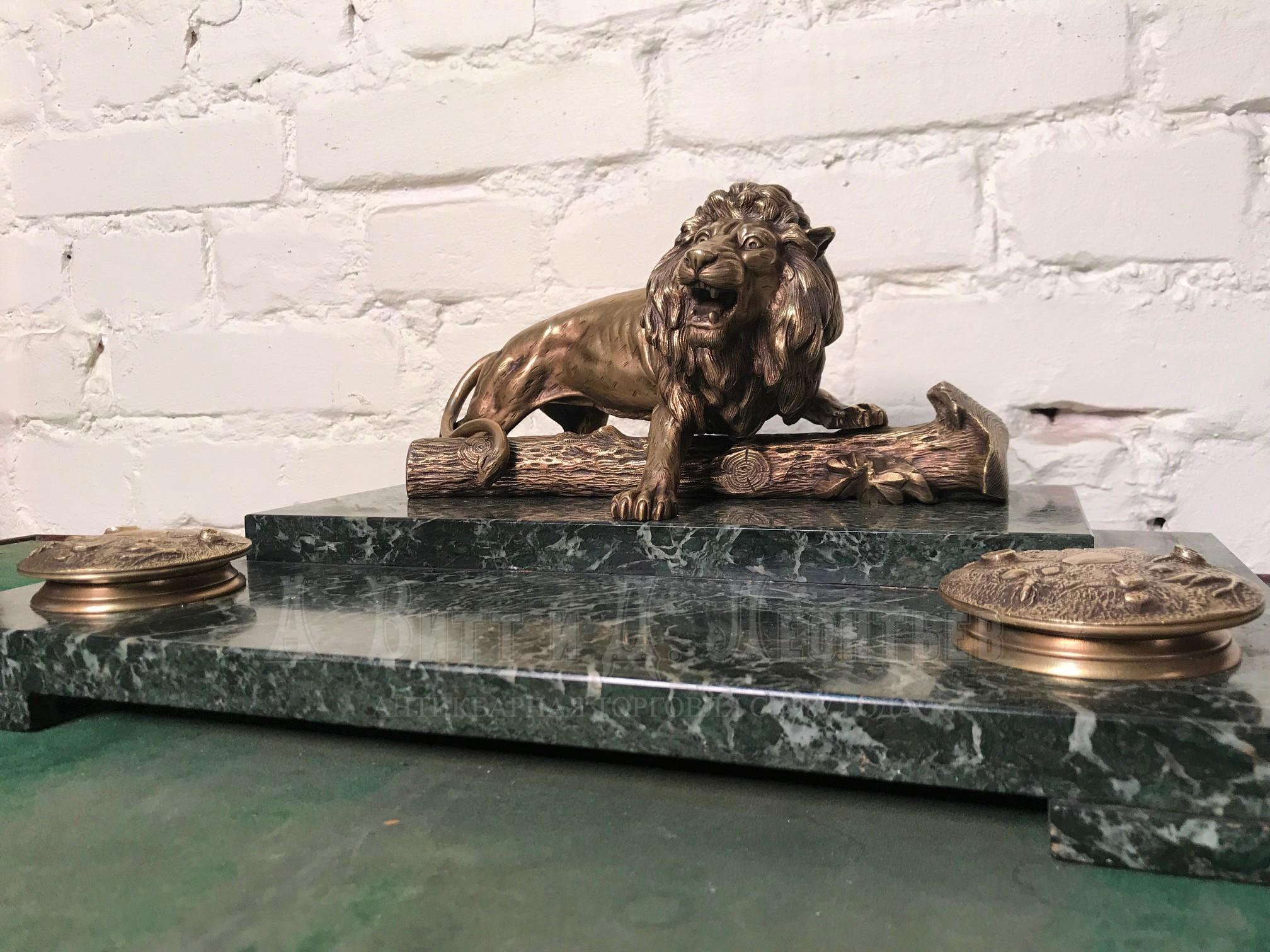 Письменный чернильный настольный прибор бронзовый лев на мраморе 