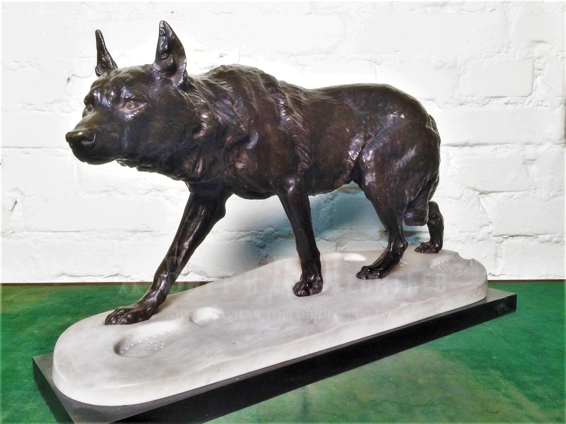 Бронзовый крадущийся волк скульптура Вальтон Charles Valton