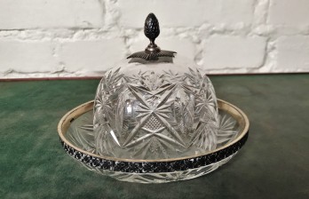 Масленка антикварная русская с круглым куполом или лимонница серебро 84 пробы хрусталь в серебре