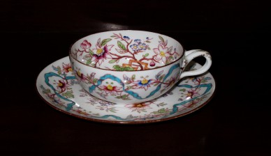 Антикварная чашка фарфор 19 век