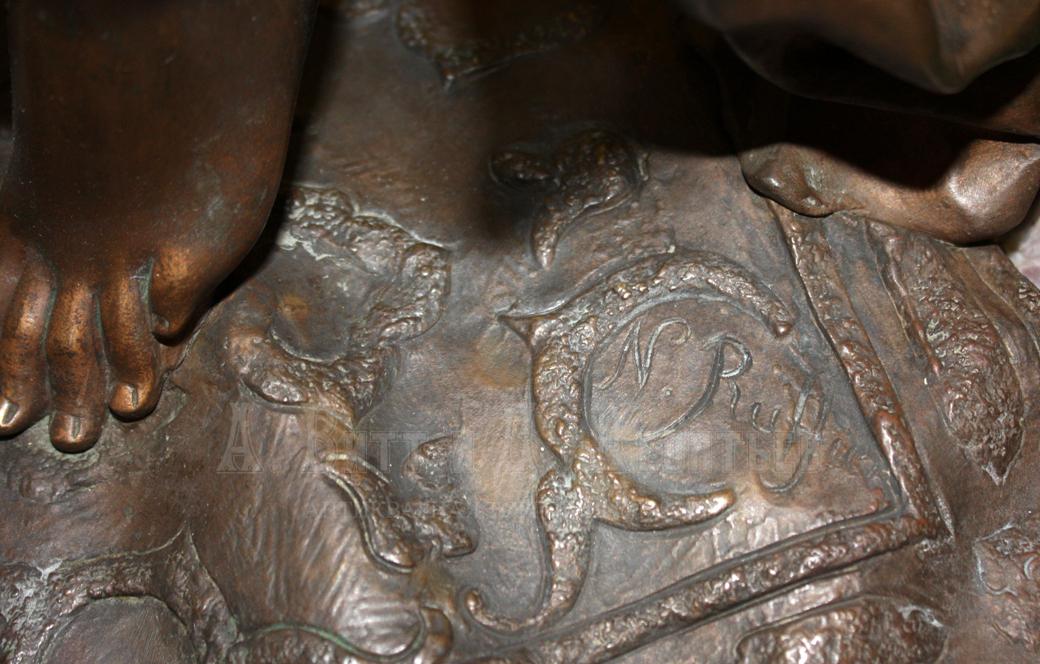 Антикварная бронзовая скульптура - Танцующая с кастаньетами