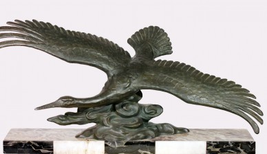 Летящий аист - Антикварная скульптурная композиция