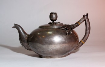Антикварный серебряный чайник 84 пробы