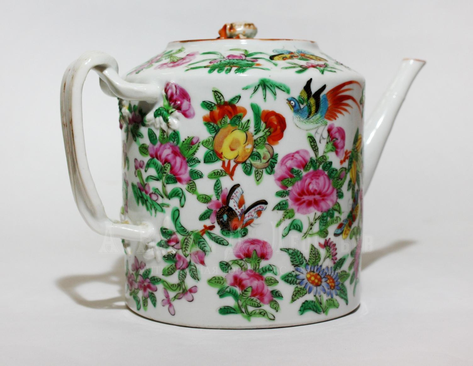 Антикварный китайский фарфоровый чайник 19 века