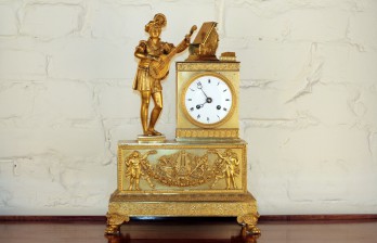 Антикварные русские бронзовые каминные часы Dipner