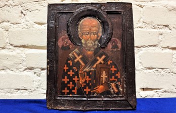 Икона русская антикварная Святой Николай Чудотворец в басме